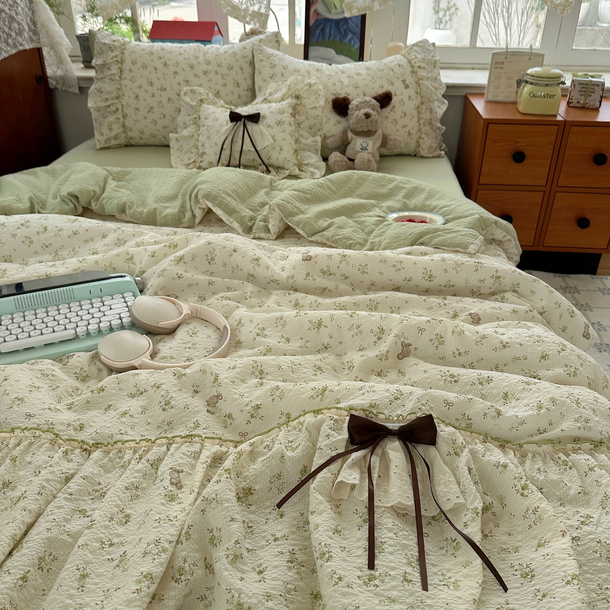 91家纺网 家纺一手货源 找家纺 （总）栩裕纺织 2026新款提花泡芙棉立体花边简约韩系夏被-夏被三件套四件套