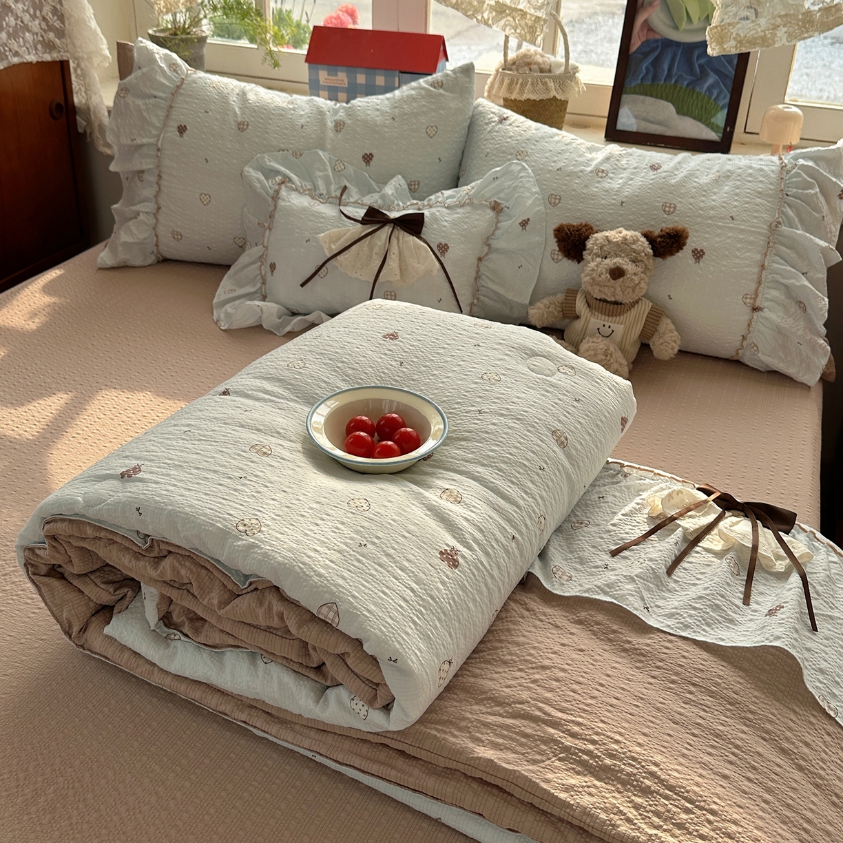 91家纺网 家纺一手货源 找家纺 （总）栩裕纺织 2026新款提花泡芙棉立体花边简约韩系夏被-夏被三件套四件套