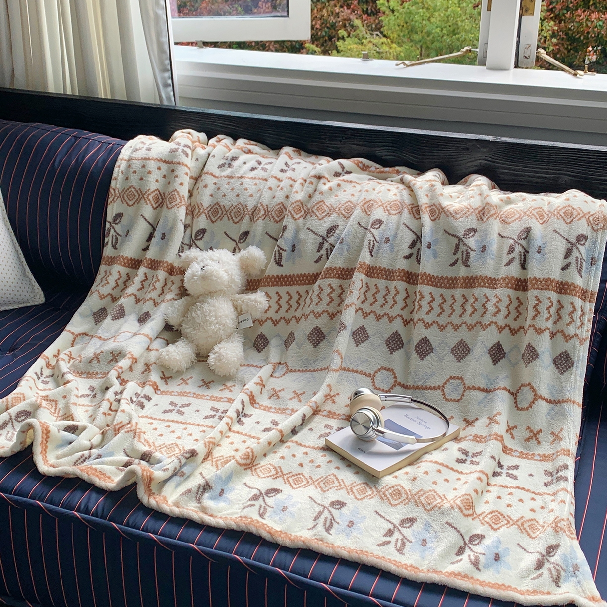 91家纺网 家纺一手货源 找家纺 桃喜 2026新款330g双面印花牛奶绒毛毯毯子 复古费尔岛