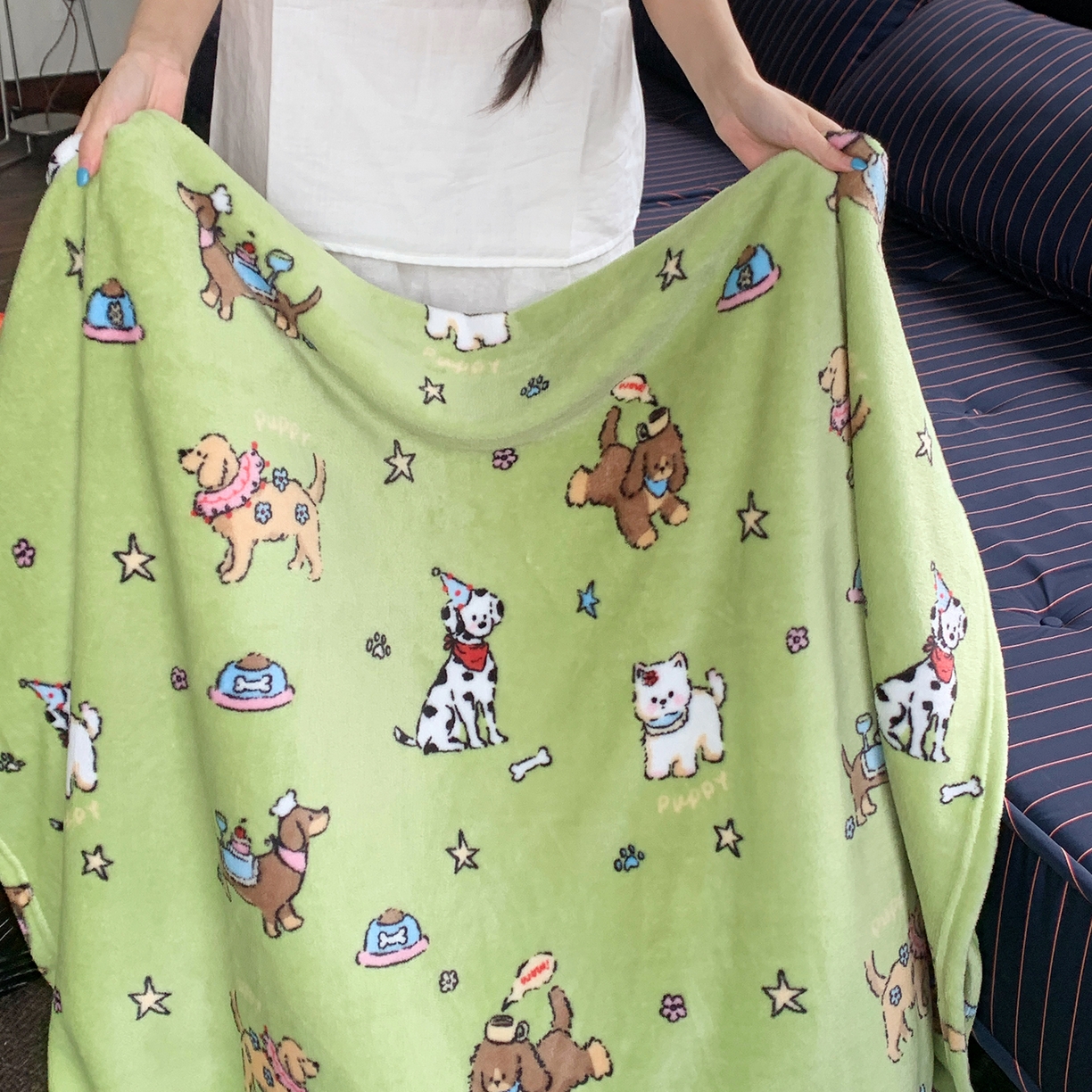 91家纺网 家纺一手货源 找家纺 桃喜 2026新款330g双面印花牛奶绒毛毯毯子 抹茶小狗日记