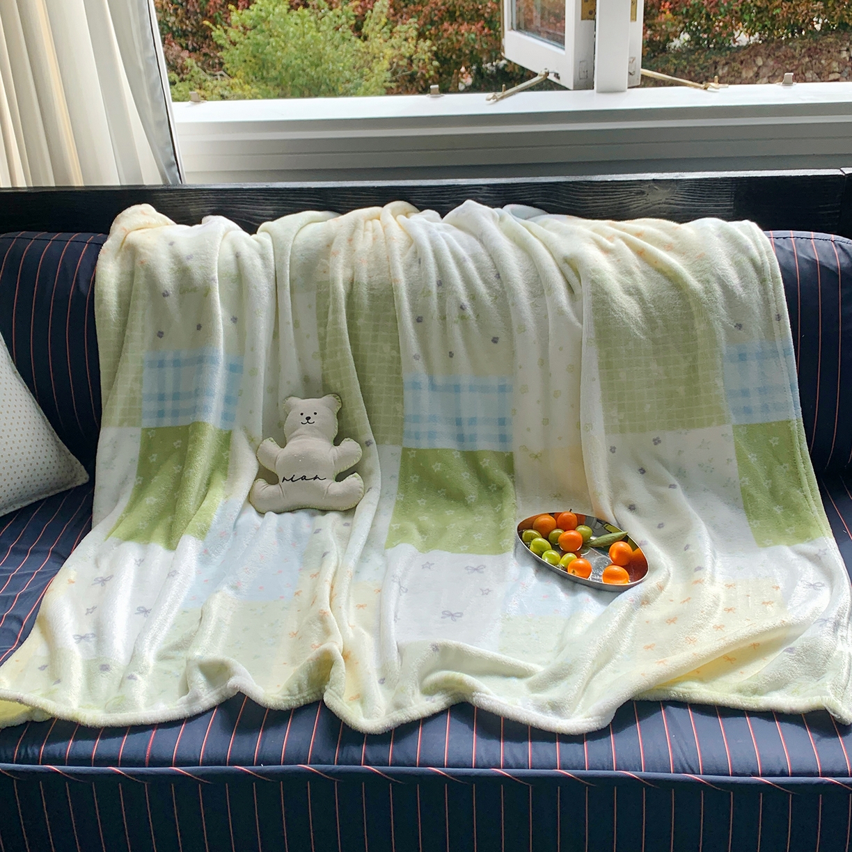 91家纺网 家纺一手货源 找家纺 桃喜 2026新款330g双面印花牛奶绒毛毯毯子 绿格拼布碎花