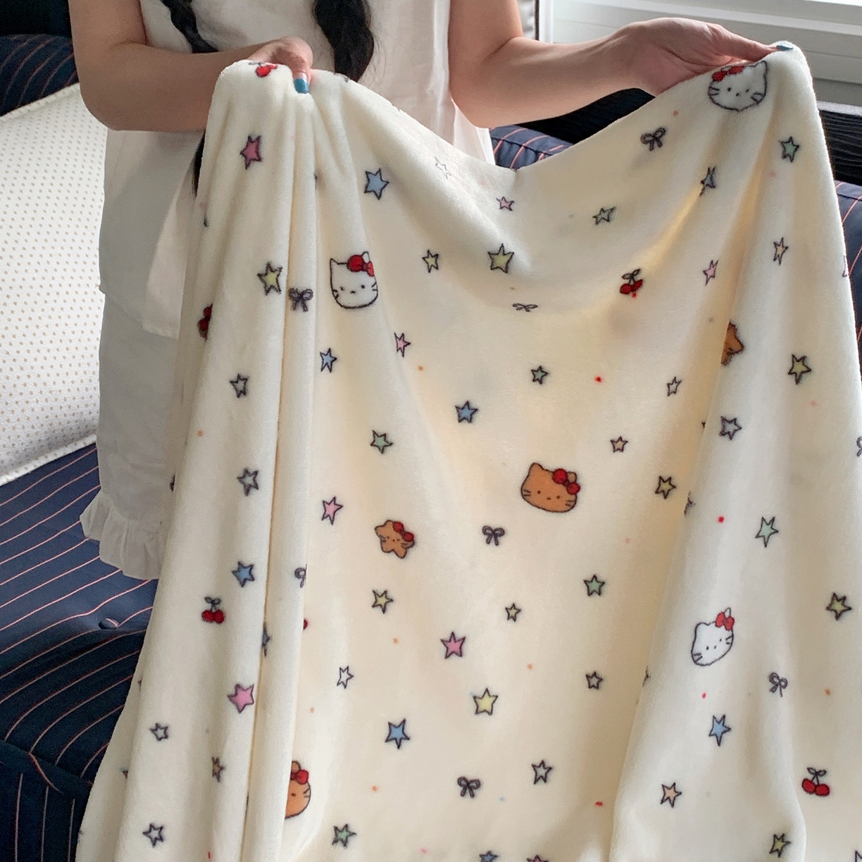 91家纺网 家纺一手货源 找家纺 桃喜 2026新款330g双面印花牛奶绒毛毯毯子 星星猫咪