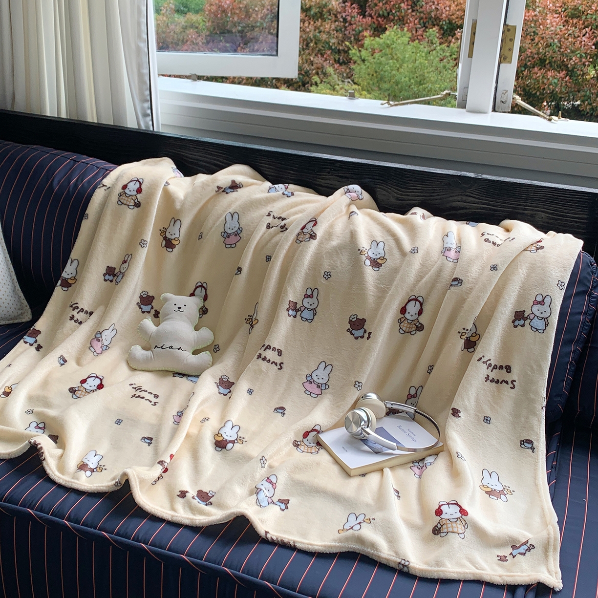 91家纺网 家纺一手货源 找家纺 桃喜 2026新款330g双面印花牛奶绒毛毯毯子 奶黄元气兔兔