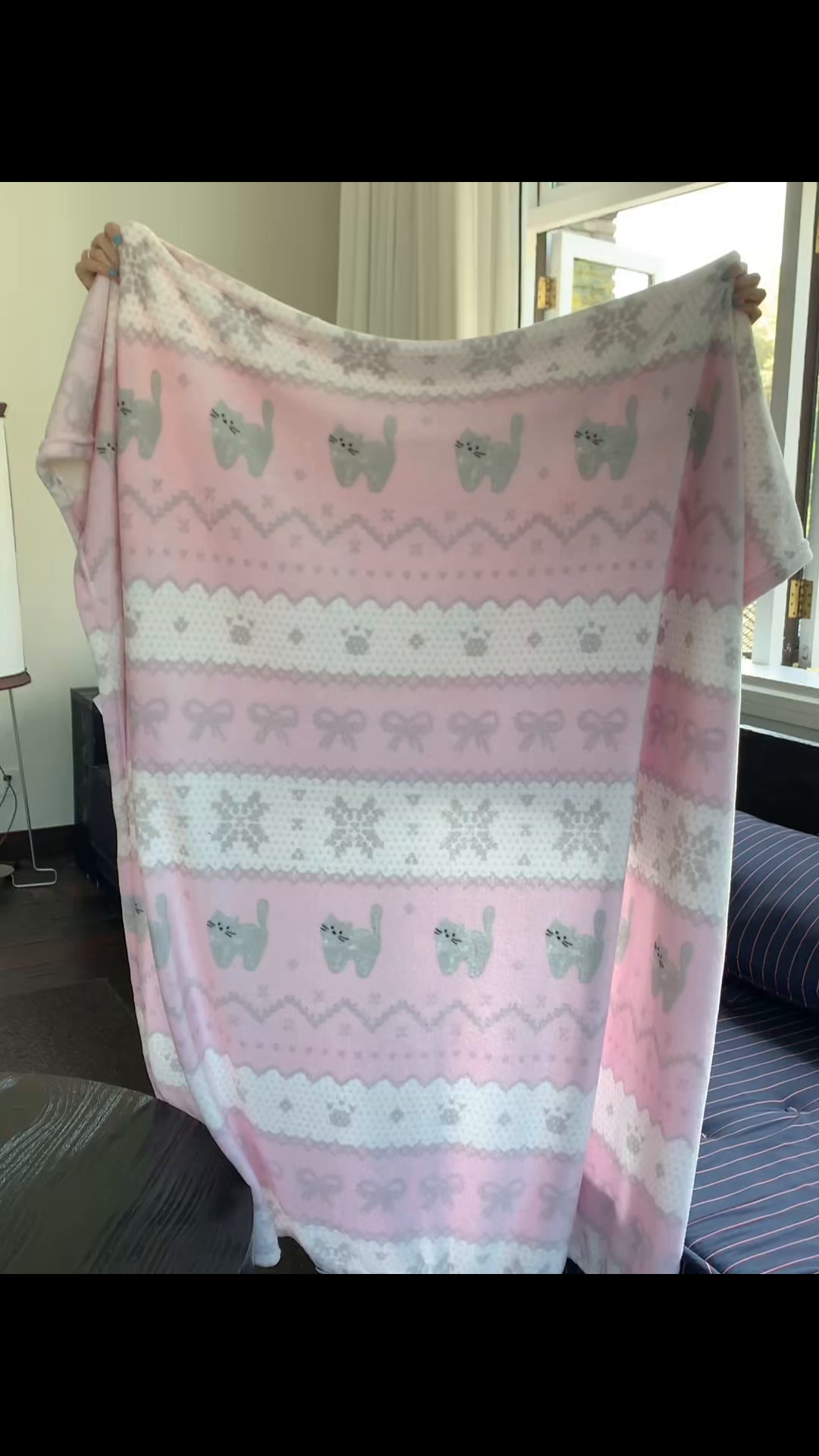 91家纺网 家纺一手货源 找家纺 桃喜 2026新款330g双面印花牛奶绒毛毯毯子 费尔岛小猫