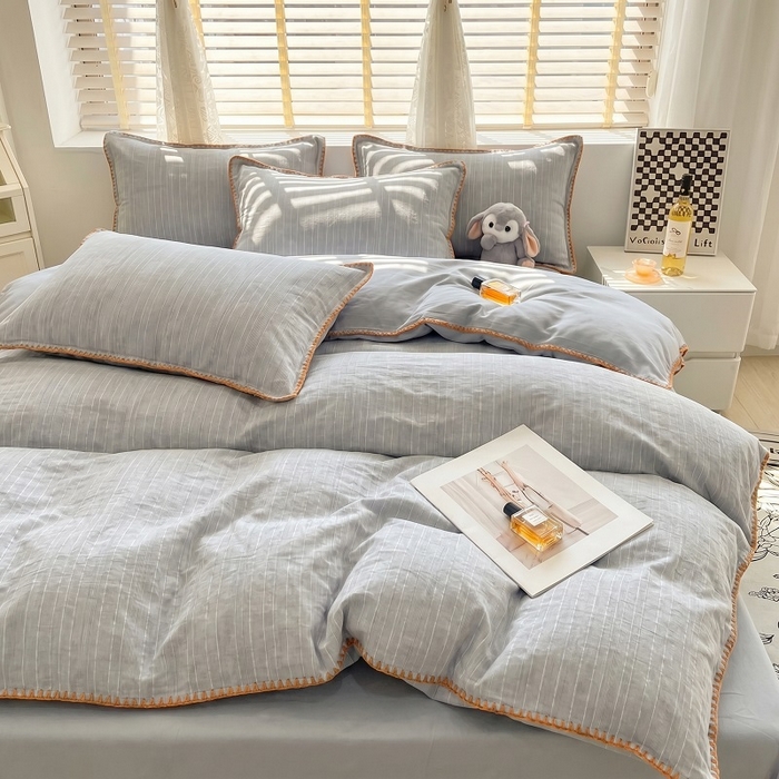 91家纺网 家纺一手货源 找家纺 韩秀家纺 2026新款阳离子贝壳绣四件套亚麻风双层纱色织提花四件套 可可高雅灰