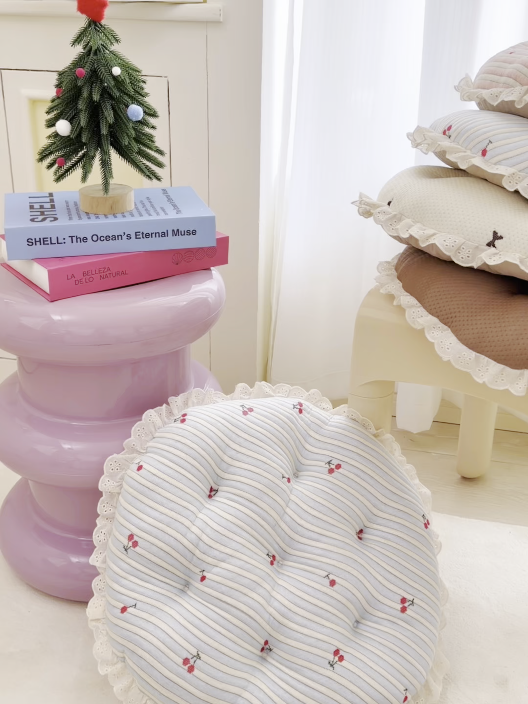 91家纺网 家纺一手货源 找家纺 座享家 2026新款凉感两用云朵蒲团 米白蝴蝶