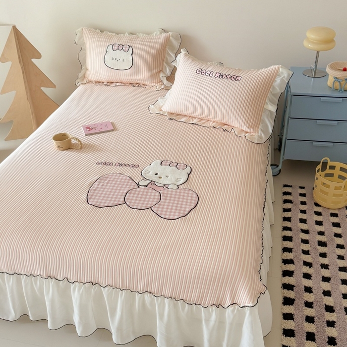 91家纺网 家纺一手货源 找家纺 （总）吾欢心 2026新款卡通绣花高克重乙纶PE凉席席子三件套床裙款