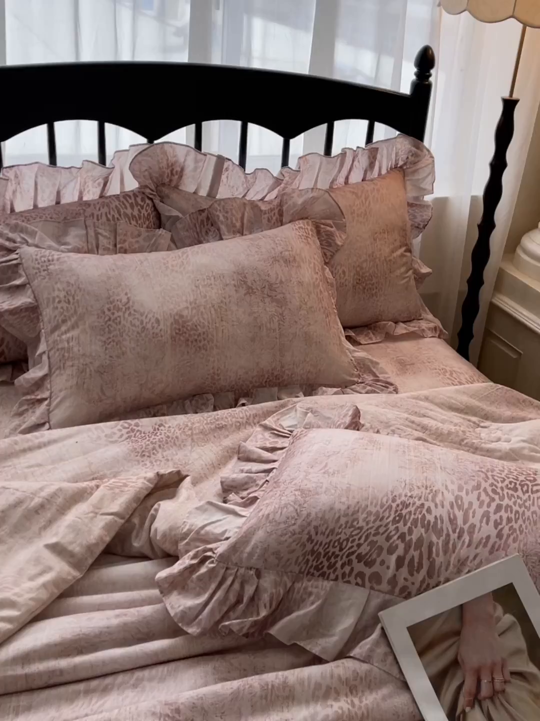 91家纺网 家纺一手货源 找家纺 宜凡家纺 2026新款全棉数码印花夏被床裙四件套④号系列 克里斯