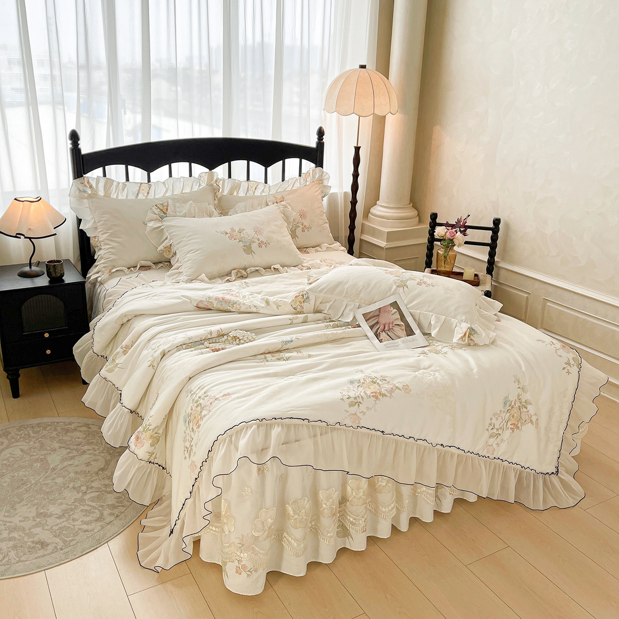 91家纺网 家纺一手货源 找家纺 宜凡家纺 2026新款全棉数码印花夏被床裙四件套④号系列 轻悠花梦