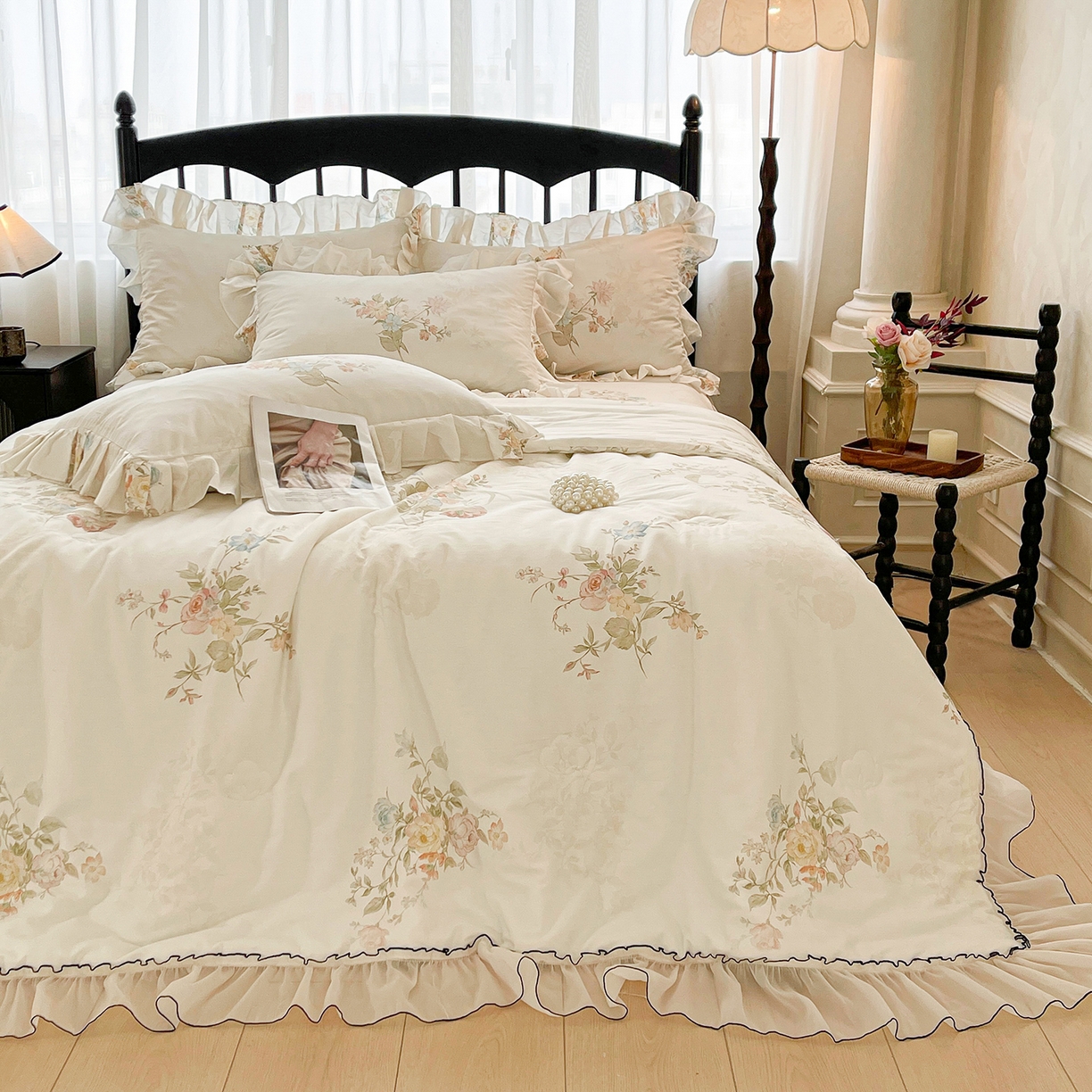 91家纺网 家纺一手货源 找家纺 宜凡家纺 2026新款全棉数码印花夏被床裙四件套④号系列 轻悠花梦