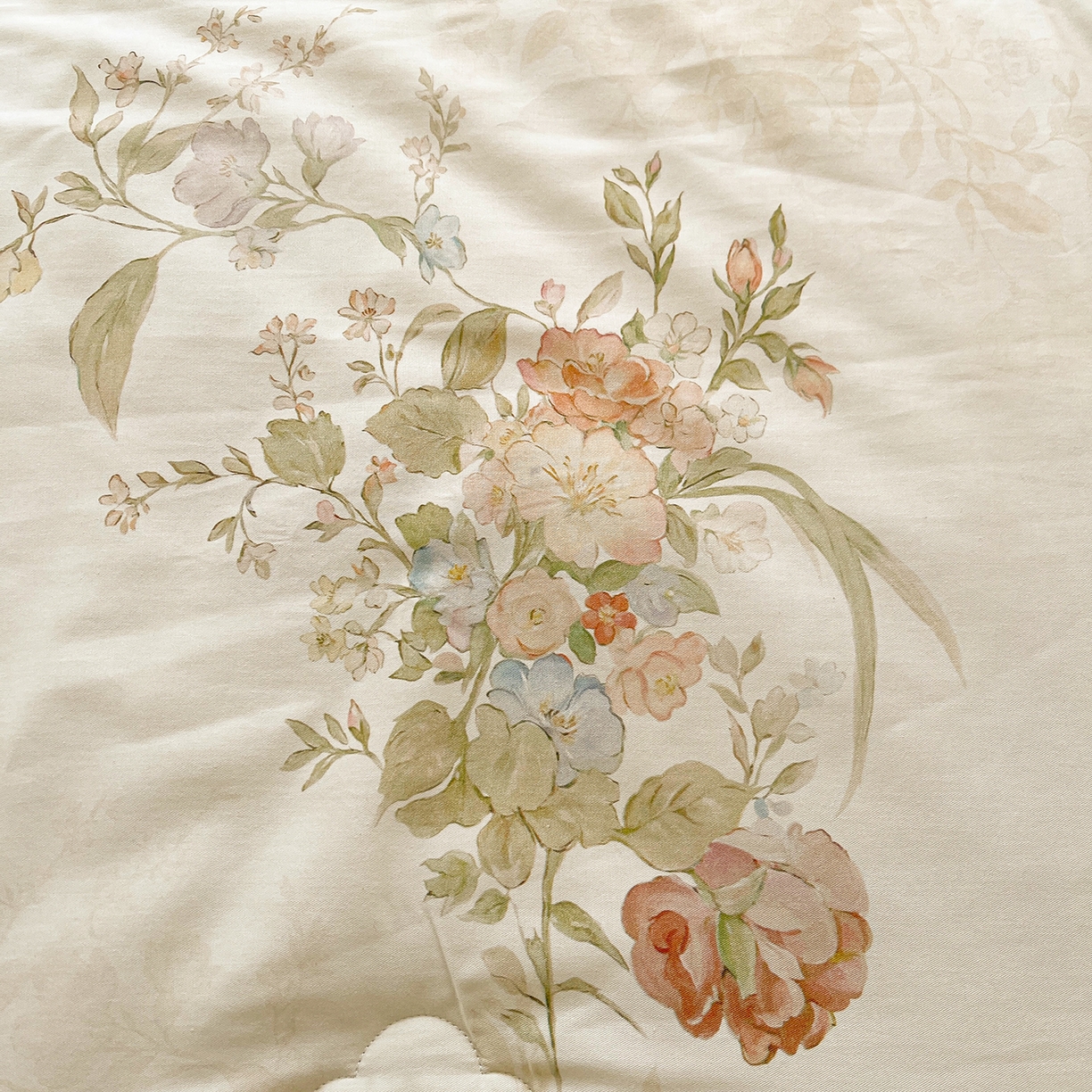 91家纺网 家纺一手货源 找家纺 宜凡家纺 2026新款全棉数码印花夏被床裙四件套④号系列 轻悠花梦