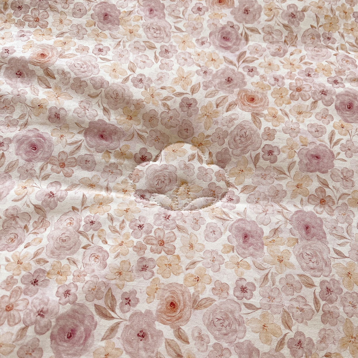 91家纺网 家纺一手货源 找家纺 宜凡家纺 2026新款全棉数码印花夏被床裙四件套④号系列 醒春集