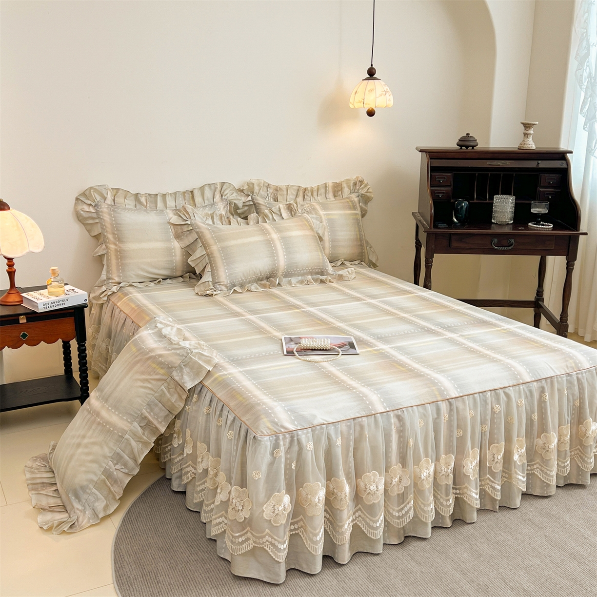 91家纺网 家纺一手货源 找家纺 宜凡家纺 2026新款全棉数码印花单床裙三件套④号系列 光之羽 绿