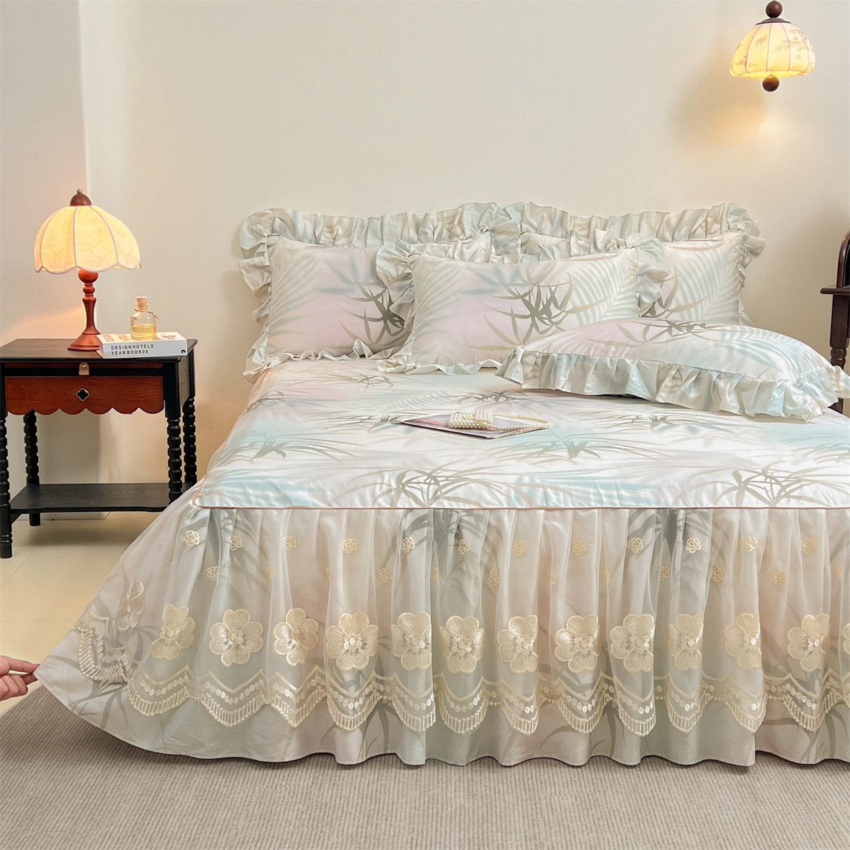 91家纺网 家纺一手货源 找家纺 宜凡家纺 2026新款全棉数码印花单床裙三件套④号系列 竹影 绿