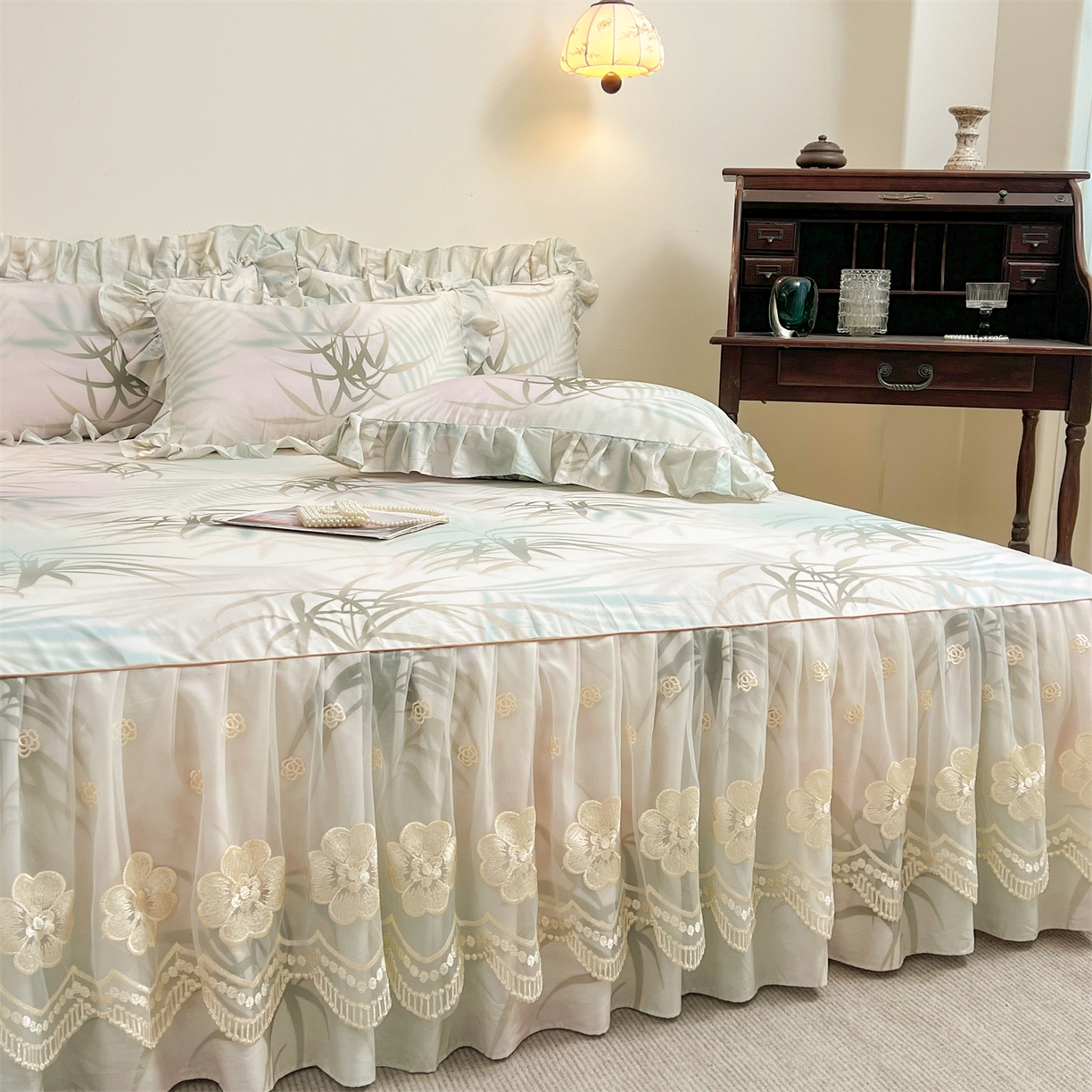 91家纺网 家纺一手货源 找家纺 宜凡家纺 2026新款全棉数码印花单床裙三件套④号系列 竹影 绿