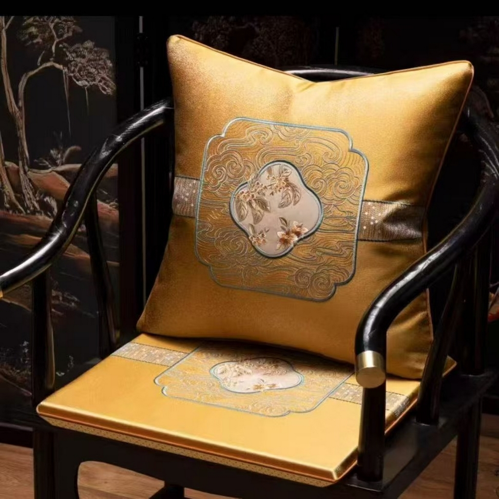 91家纺网 家纺一手货源 找家纺 （总）多米家居 2026新款高精密绣花定制红木坐垫、抱枕、桌旗，海绵，乳胶（定制尺寸联系商家）