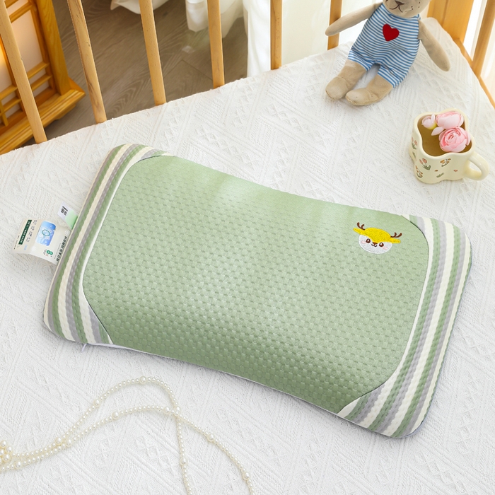 91家纺网 家纺一手货源 找家纺 （总）仁宇枕业 2026新款新品彩虹条鹿头婴儿幼儿童夏凉记忆枕头枕芯