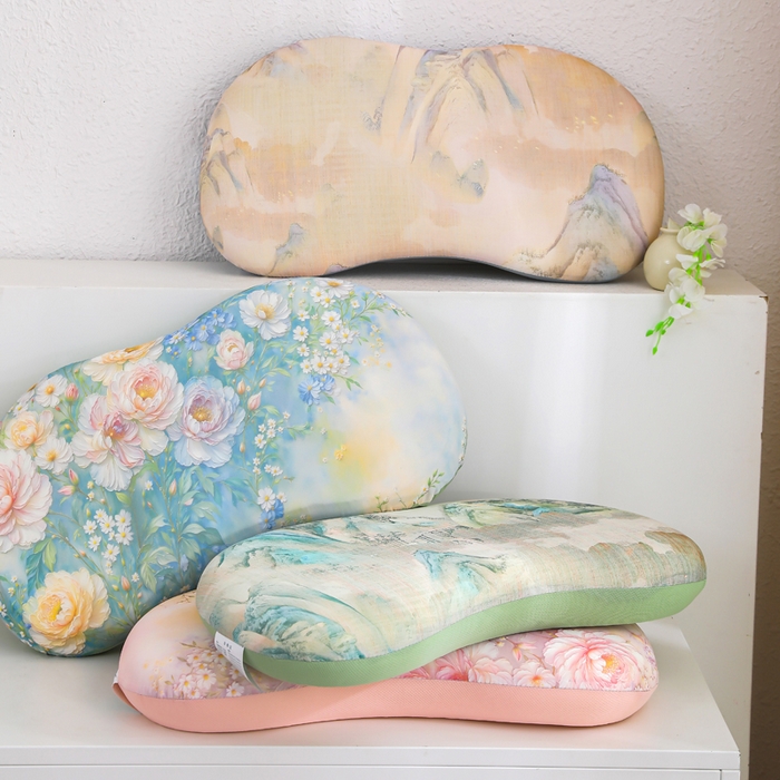 91家纺网 家纺一手货源 找家纺 （总）仁宇枕业 20269新款新品夏季凉感丝国色天香薄荷印花猫肚记忆枕头枕芯