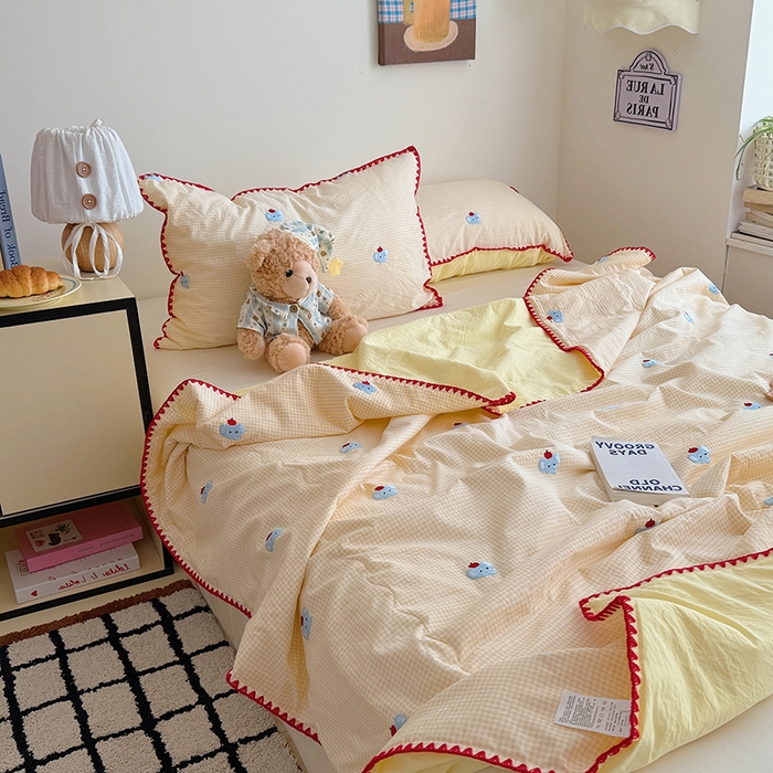 91家纺网 家纺一手货源 找家纺 （总）顾里家纺 2026新款韩风刺绣云朵棉夏被夏凉被空调被