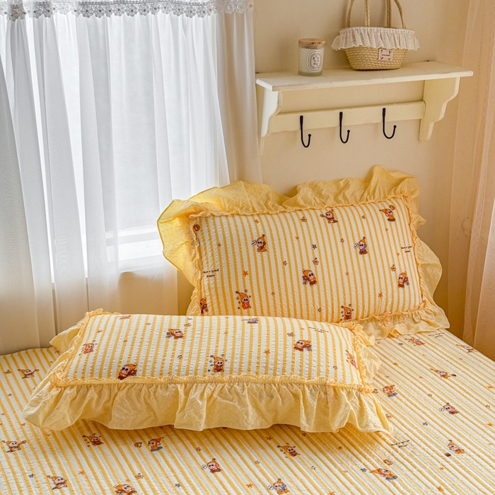 91家纺网 家纺一手货源 找家纺 仟网汇 2026新款密拷花边款法式泡芙纱夏被四件套夏被床盖四件套 梦幻星人