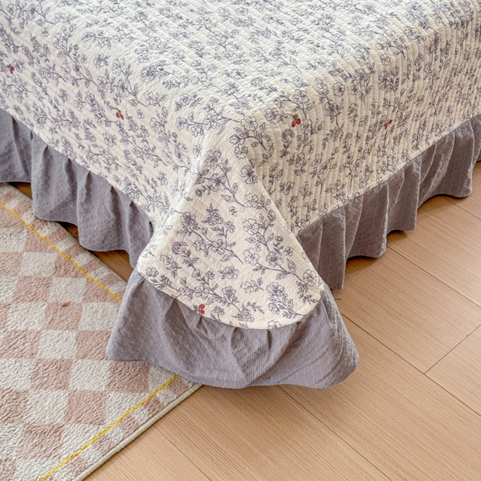 91家纺网 家纺一手货源 找家纺 仟网汇 2026新款密拷花边款法式泡芙纱夏被四件套夏被床盖四件套 灰调花园