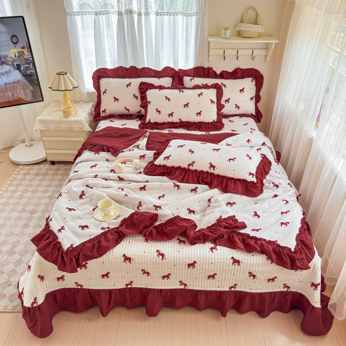 91家纺网 家纺一手货源 找家纺 仟网汇 2026新款密拷花边款法式泡芙纱夏被四件套夏被床盖四件套 马到成功