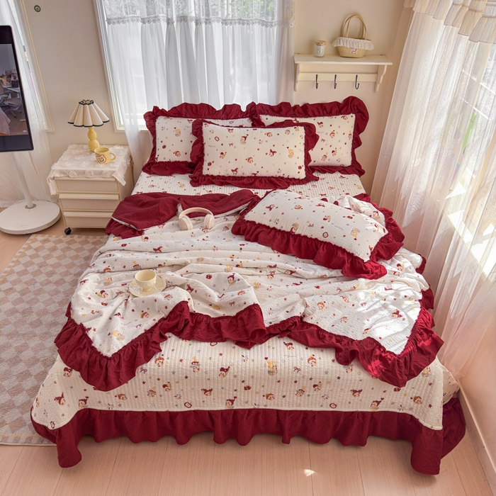 91家纺网 家纺一手货源 找家纺 仟网汇 2026新款密拷花边款法式泡芙纱夏被四件套夏被床盖四件套 红红星人