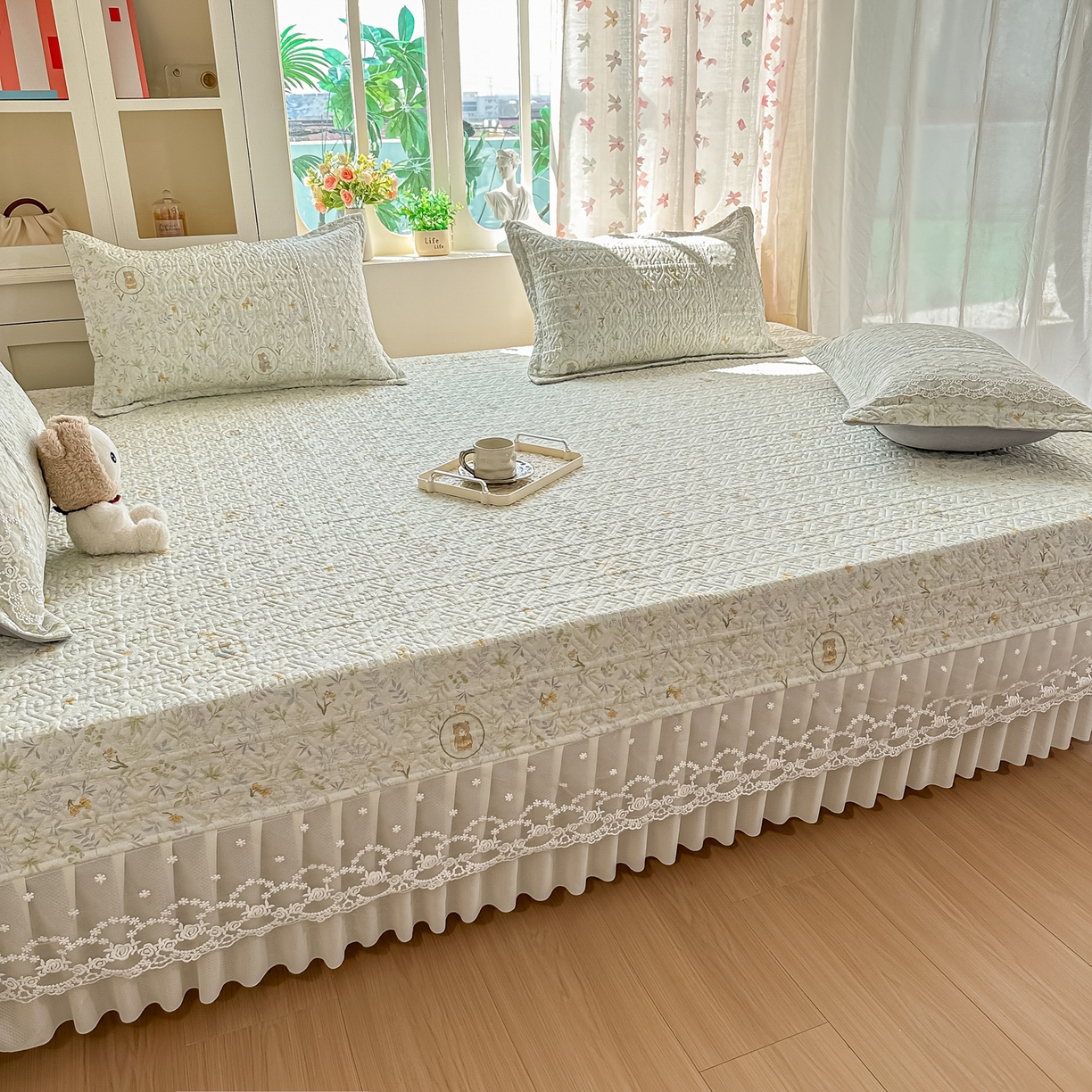 91家纺网 家纺一手货源 找家纺 手艺人家纺 2026新款四季通用榻榻米纯棉床盖专用防滑夹棉绗缝床单坑盖炕罩垫子可机洗定制 花彩童话