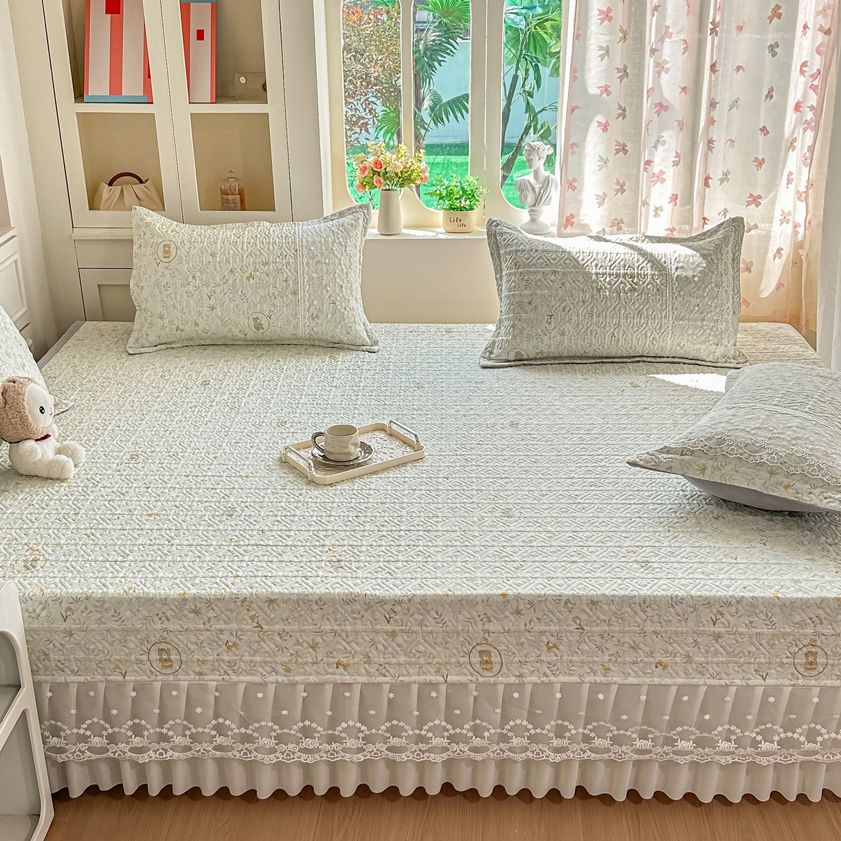 91家纺网 家纺一手货源 找家纺 手艺人家纺 2026新款四季通用榻榻米纯棉床盖专用防滑夹棉绗缝床单坑盖炕罩垫子可机洗定制 花彩童话