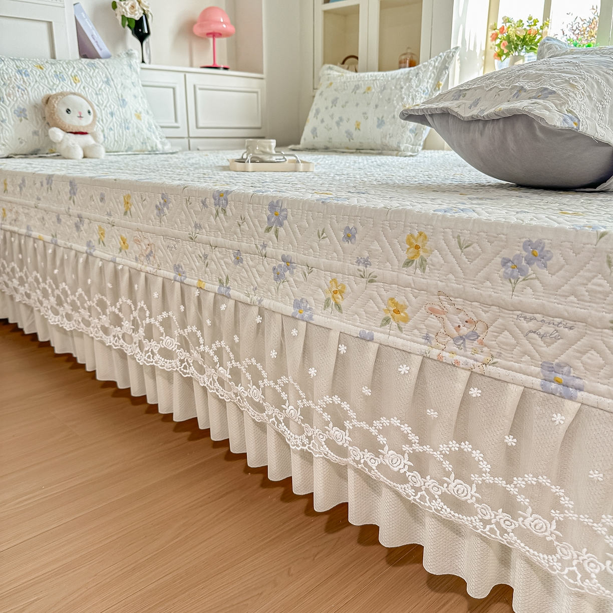 91家纺网 家纺一手货源 找家纺 手艺人家纺 2026新款四季通用榻榻米纯棉床盖专用防滑夹棉绗缝床单坑盖炕罩垫子可机洗定制 花开漫野