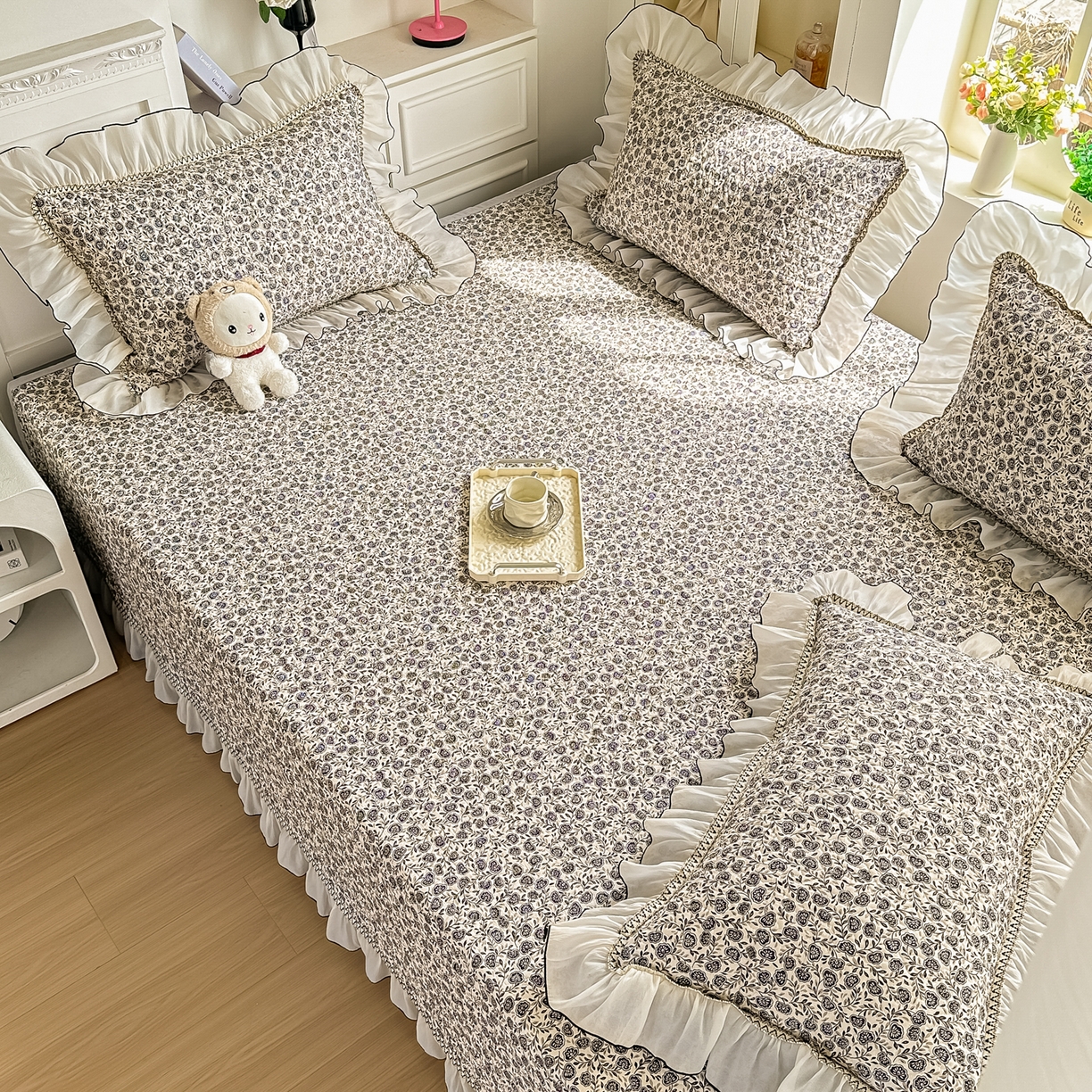 91家纺网 家纺一手货源 找家纺 手艺人家纺 2026新款四季通用榻榻米纯棉床盖专用防滑夹棉绗缝床单坑盖炕罩垫子可机洗定制 花田梦