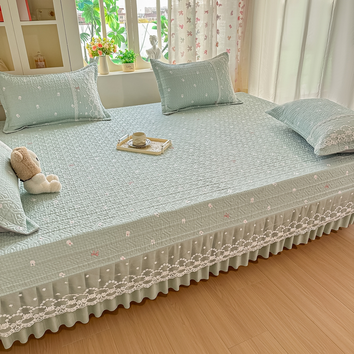 91家纺网 家纺一手货源 找家纺 手艺人家纺 2026新款四季通用榻榻米纯棉床盖专用防滑夹棉绗缝床单坑盖炕罩垫子可机洗定制 萌兔绿