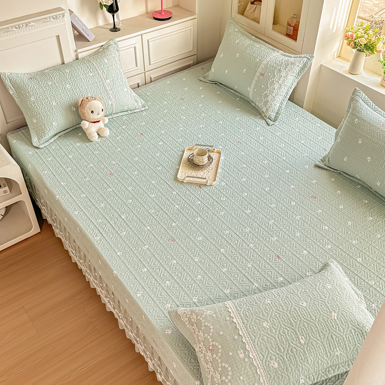 91家纺网 家纺一手货源 找家纺 手艺人家纺 2026新款四季通用榻榻米纯棉床盖专用防滑夹棉绗缝床单坑盖炕罩垫子可机洗定制 萌兔绿