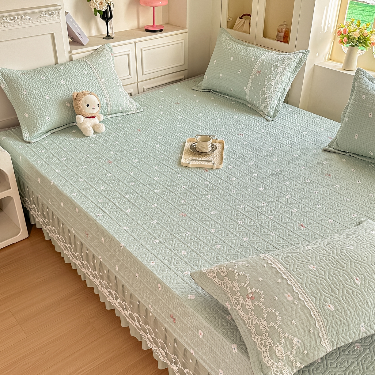 91家纺网 家纺一手货源 找家纺 手艺人家纺 2026新款四季通用榻榻米纯棉床盖专用防滑夹棉绗缝床单坑盖炕罩垫子可机洗定制 萌兔绿