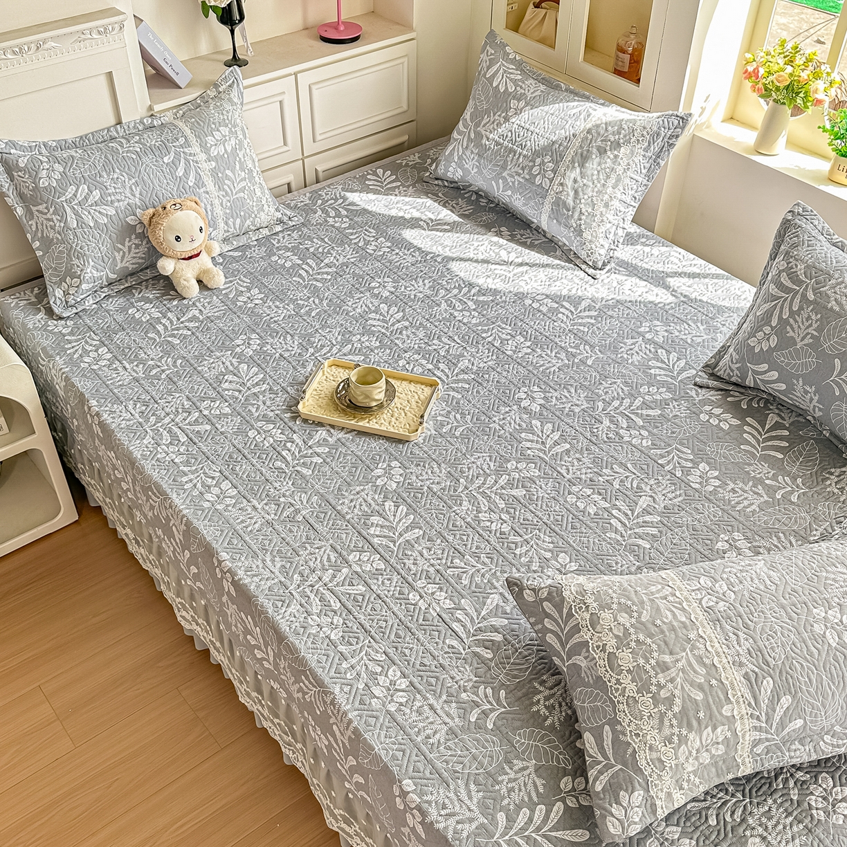 91家纺网 家纺一手货源 找家纺 手艺人家纺 2026新款四季通用榻榻米纯棉床盖专用防滑夹棉绗缝床单坑盖炕罩垫子可机洗定制 春语灰