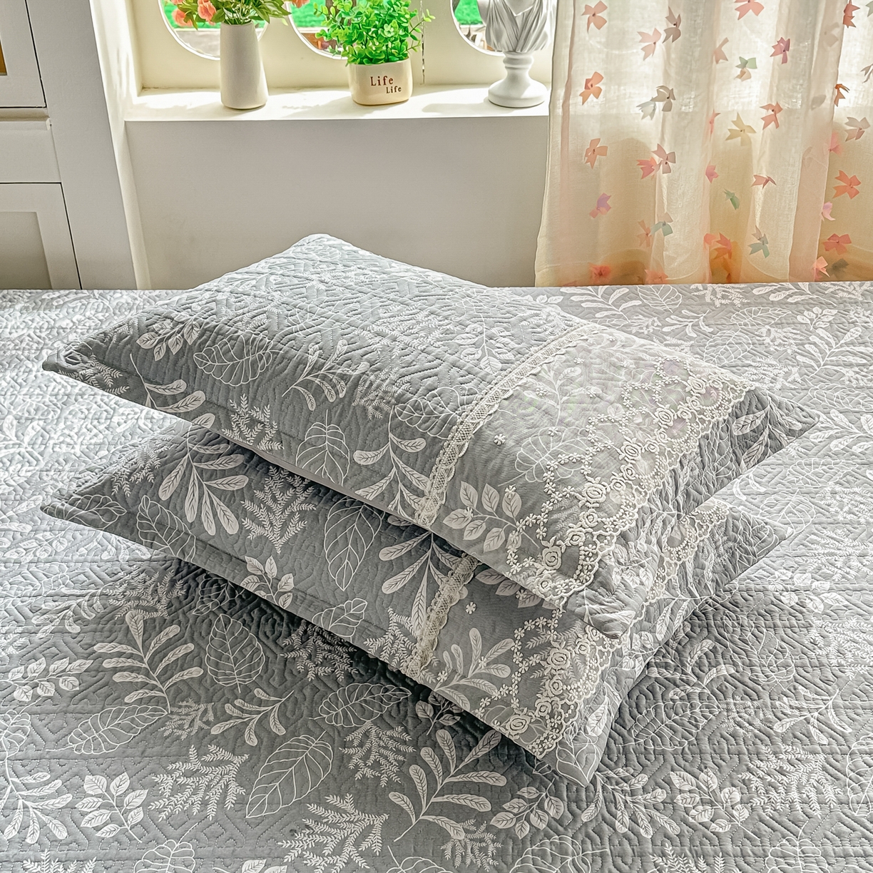 91家纺网 家纺一手货源 找家纺 手艺人家纺 2026新款四季通用榻榻米纯棉床盖专用防滑夹棉绗缝床单坑盖炕罩垫子可机洗定制 春语灰