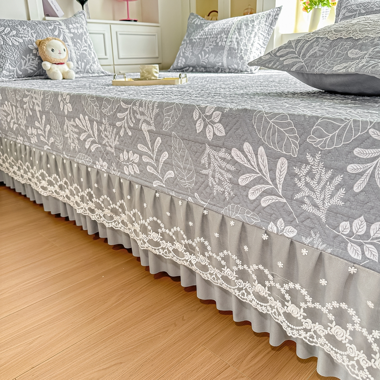 91家纺网 家纺一手货源 找家纺 手艺人家纺 2026新款四季通用榻榻米纯棉床盖专用防滑夹棉绗缝床单坑盖炕罩垫子可机洗定制 春语灰