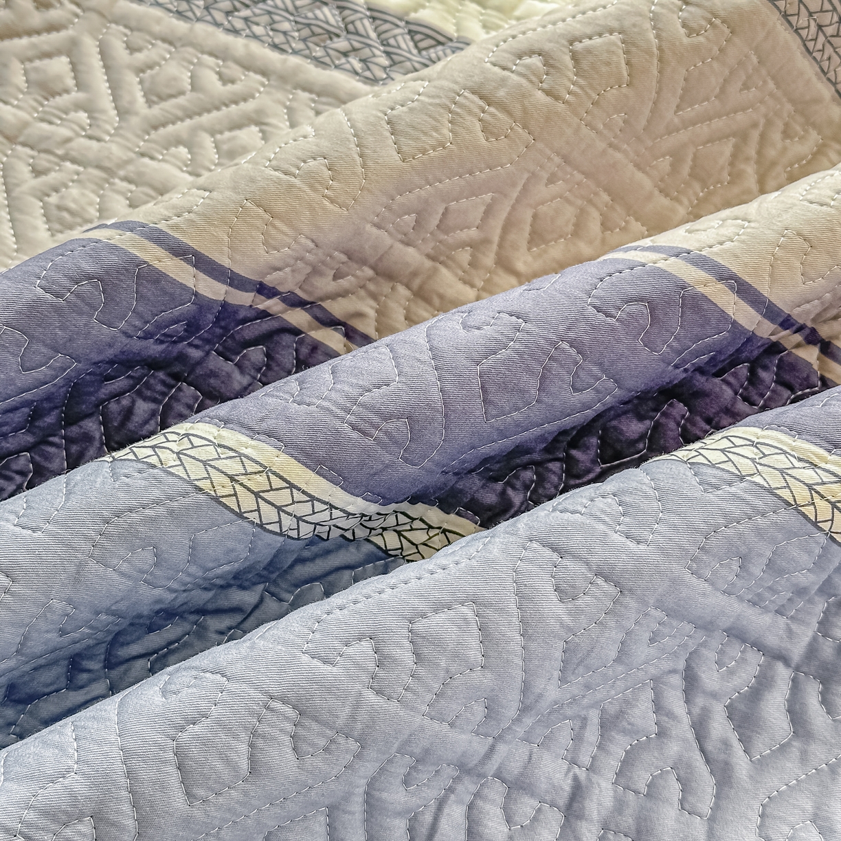 91家纺网 家纺一手货源 找家纺 手艺人家纺 2026新款四季通用榻榻米纯棉床盖专用防滑夹棉绗缝床单坑盖炕罩垫子可机洗定制 格古吉亚