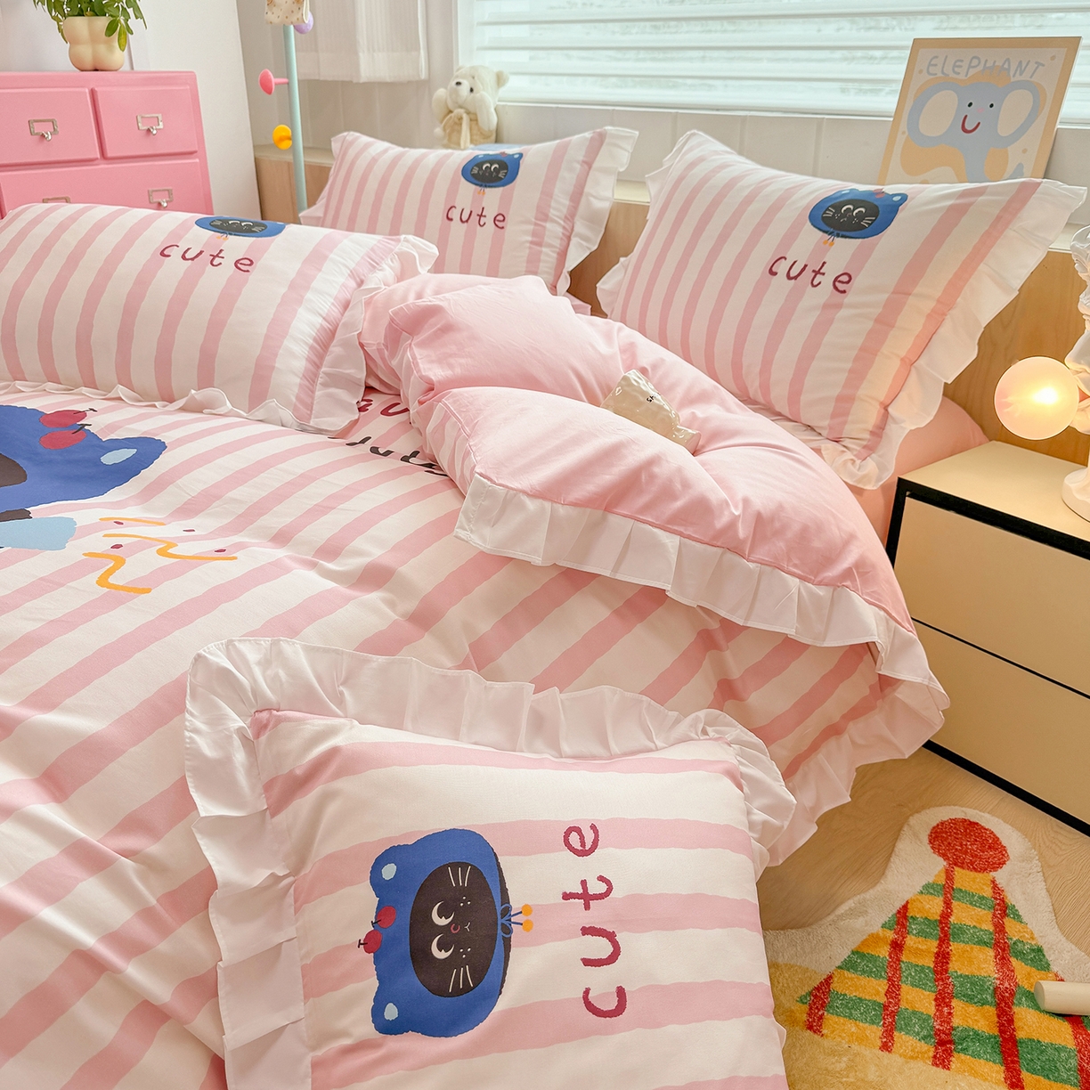 91家纺网 家纺一手货源 找家纺 玉元坊 2026新款儿童女孩卡通全棉纯棉花边被套床单床笠床裙三四件套床品 小黑猫