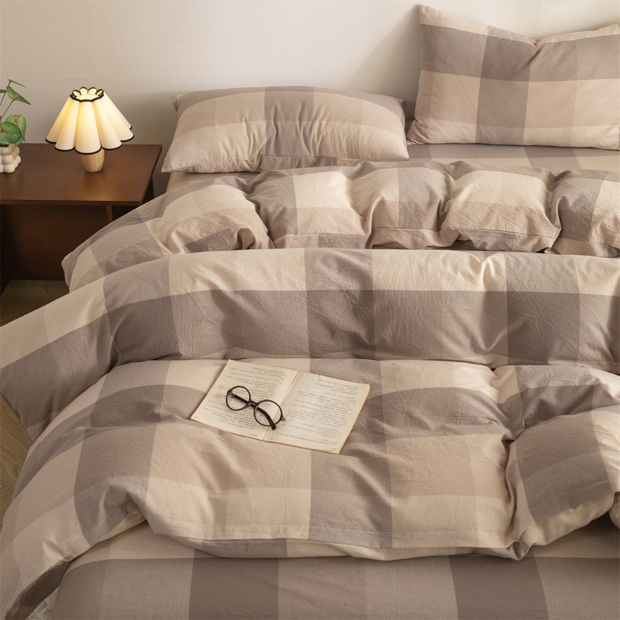 91家纺网 家纺一手货源 找家纺 棉小二 2026新款全棉色织水洗棉四件套-暮色格韵 暮色格韵卡其-千鸟格咖