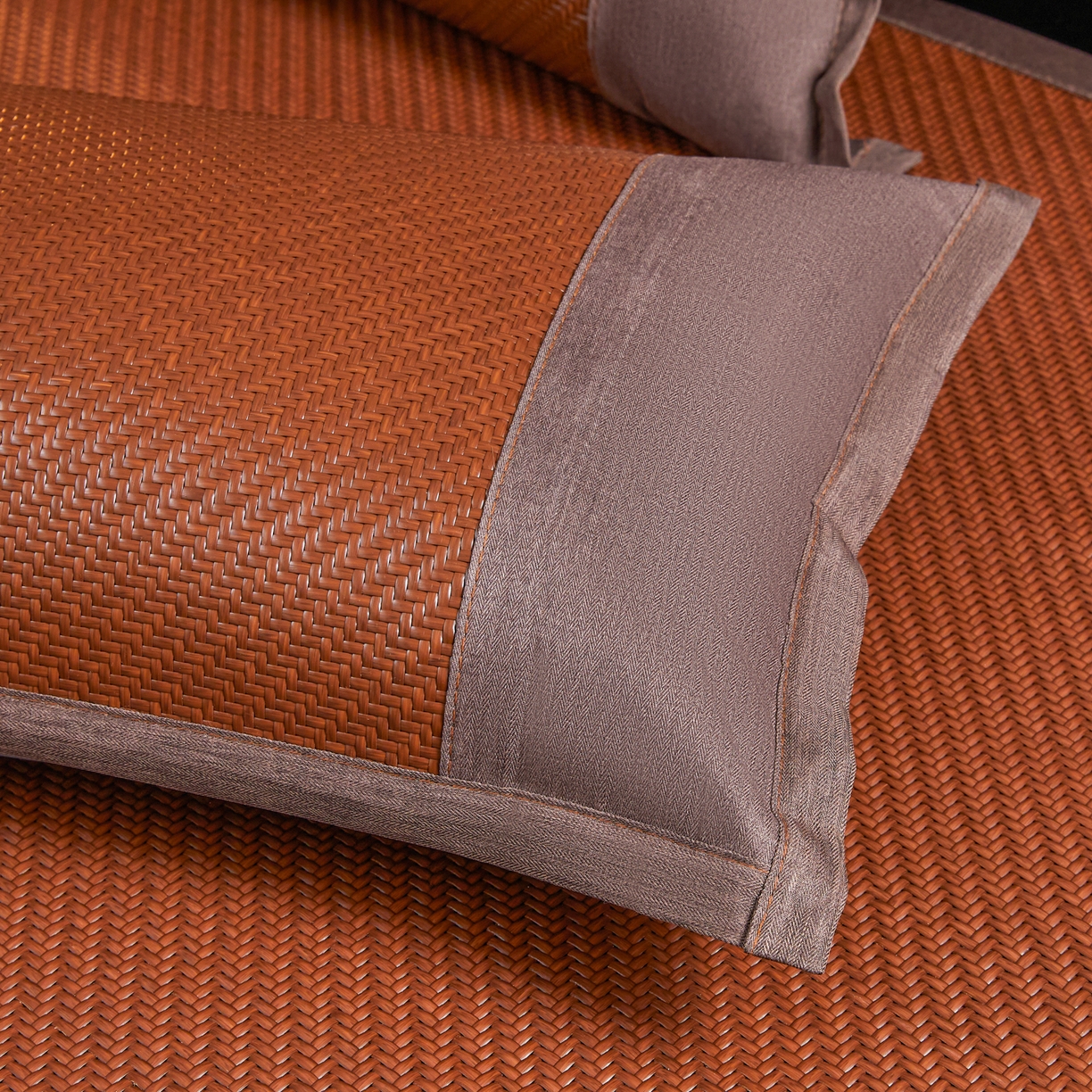 91家纺网 家纺一手货源 找家纺 （总）森璐家纺 2026新款高级刺绣复合PE藤席单藤席好品质PE藤席凉席席子三件套