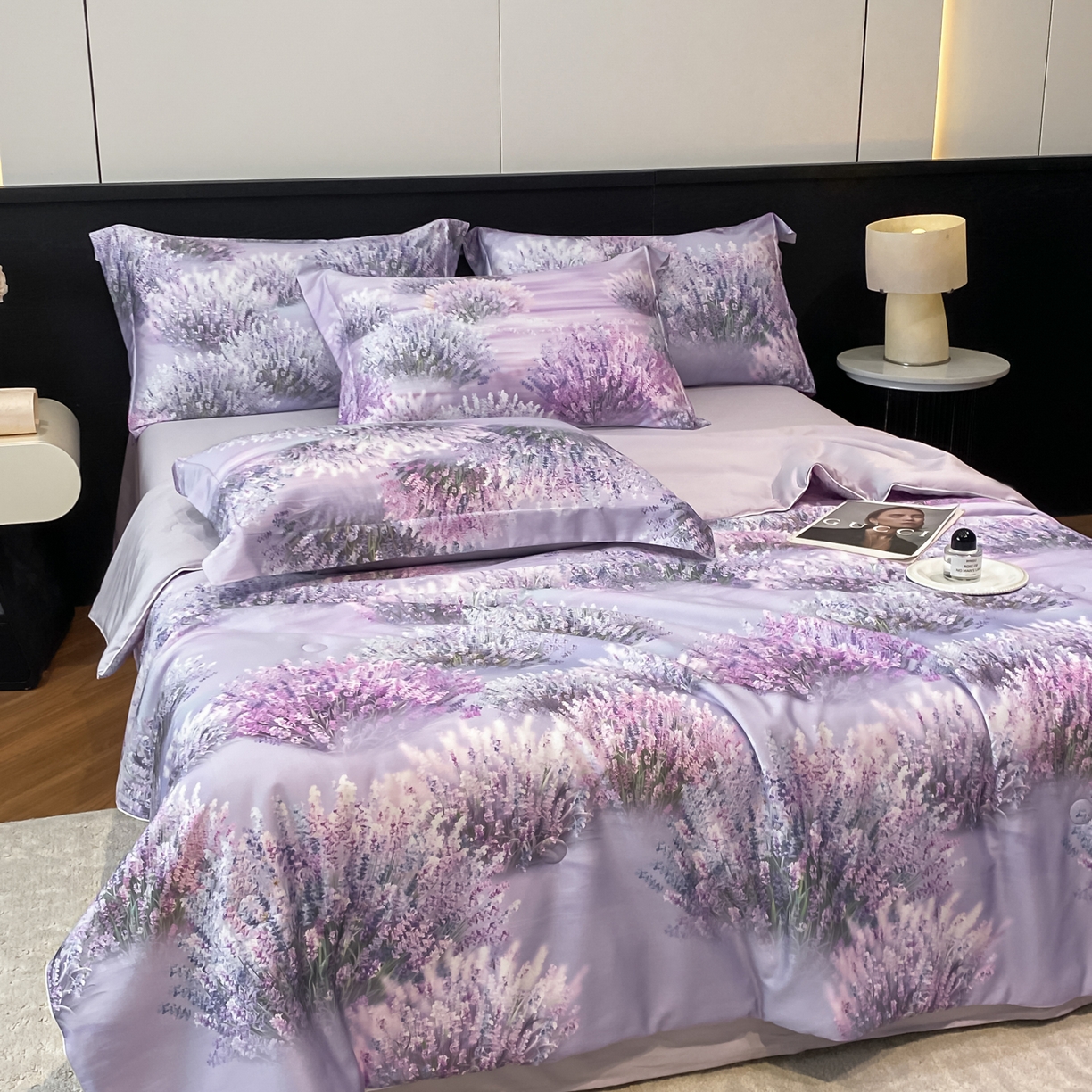 91家纺网 家纺一手货源 找家纺 （总）新方向 2026数码印花A类20%蚕丝天丝棉夏被四件套 65%60s兰精天丝 35%100支长绒棉-薰衣草