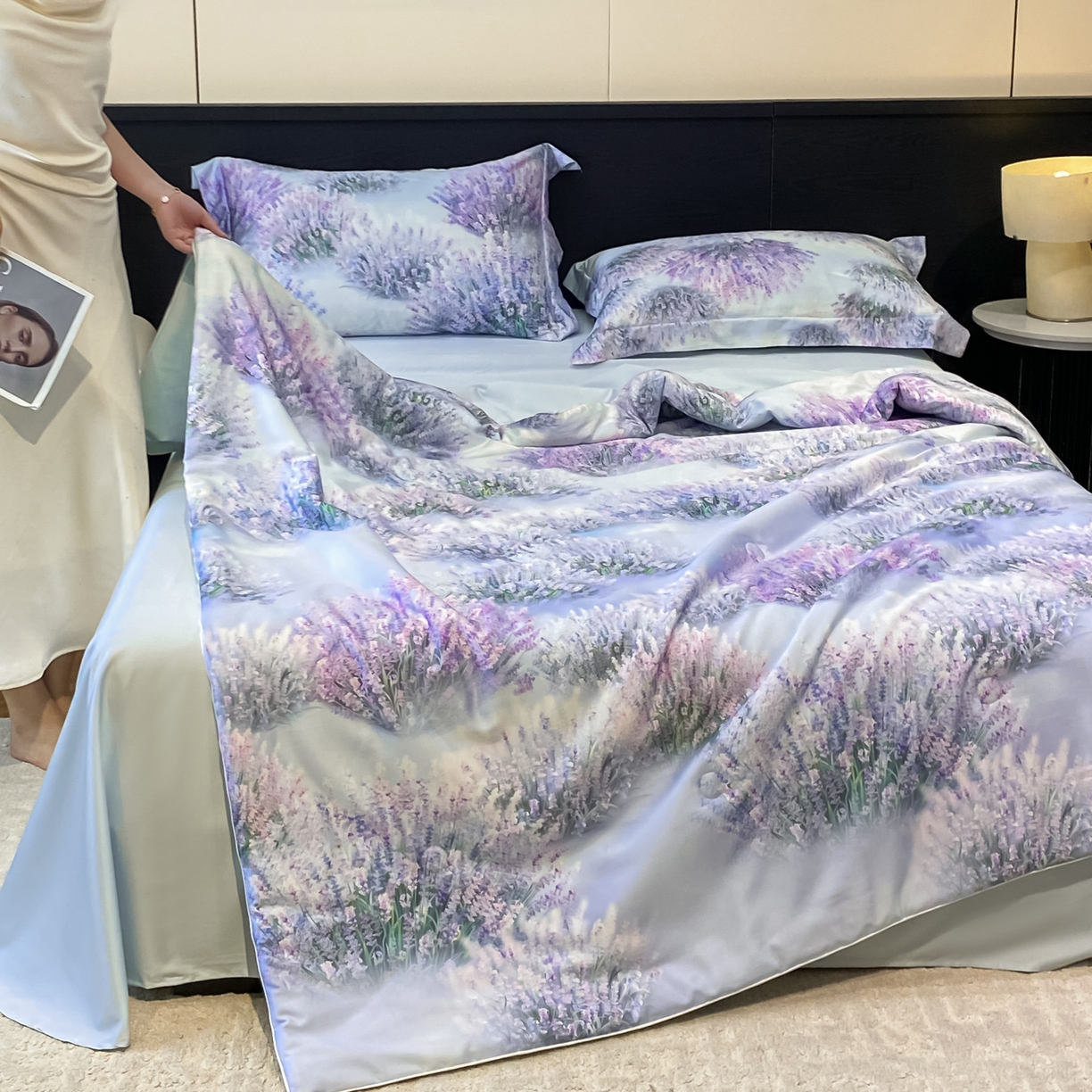 91家纺网 家纺一手货源 找家纺 新方向 2026新款数码印花A类20%蚕丝天丝棉夏被四件套-薰衣草 薰衣草-微光蓝
