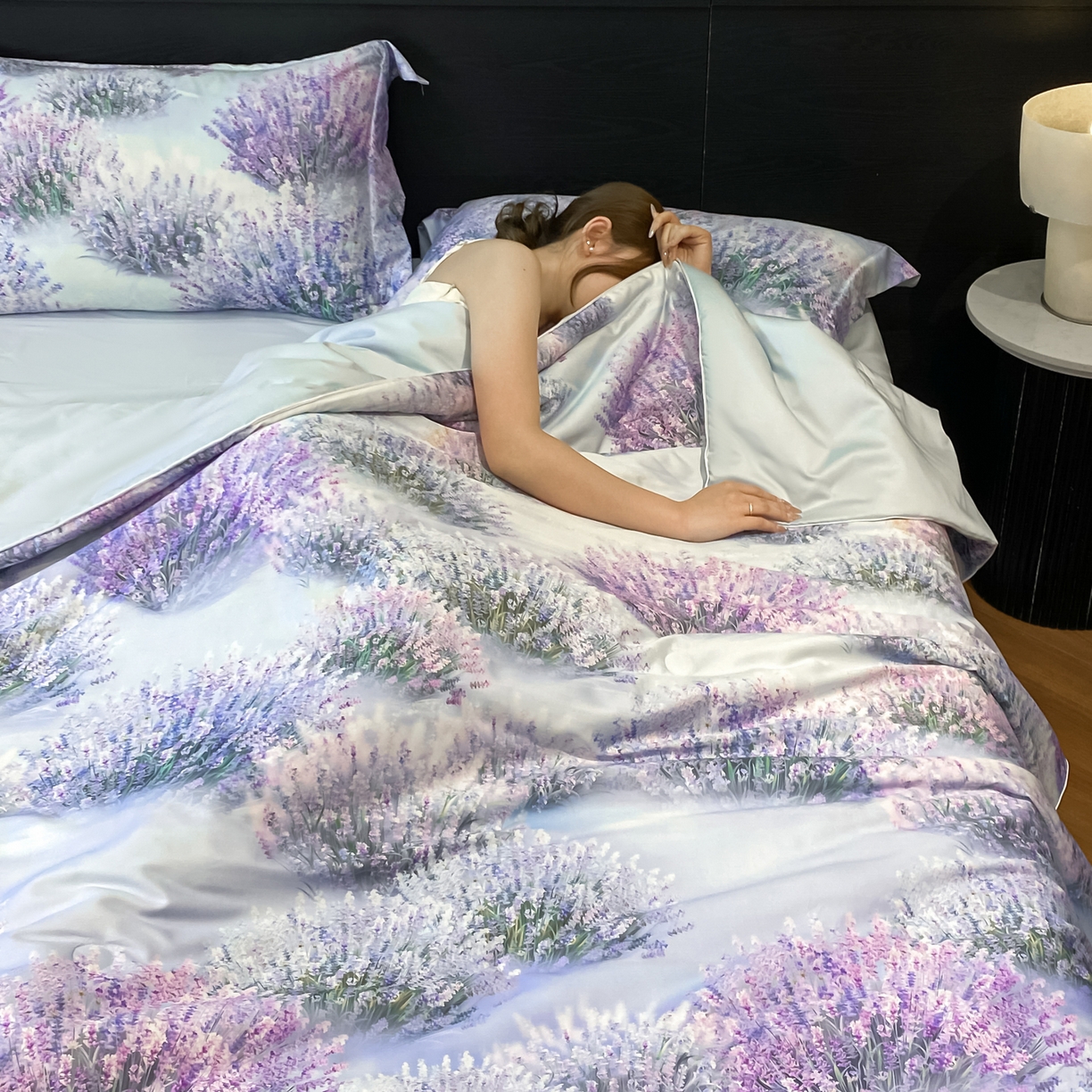 91家纺网 家纺一手货源 找家纺 新方向 2026新款数码印花A类20%蚕丝天丝棉夏被四件套-薰衣草 薰衣草-微光蓝