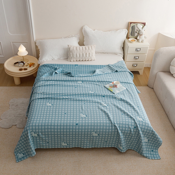 91家纺网 家纺一手货源 找家纺 悦然毛巾被 2026新款色织水洗棉盖毯安心棉床盖全棉纱布毛巾被夏被夏凉被空调被 蓝格萌马