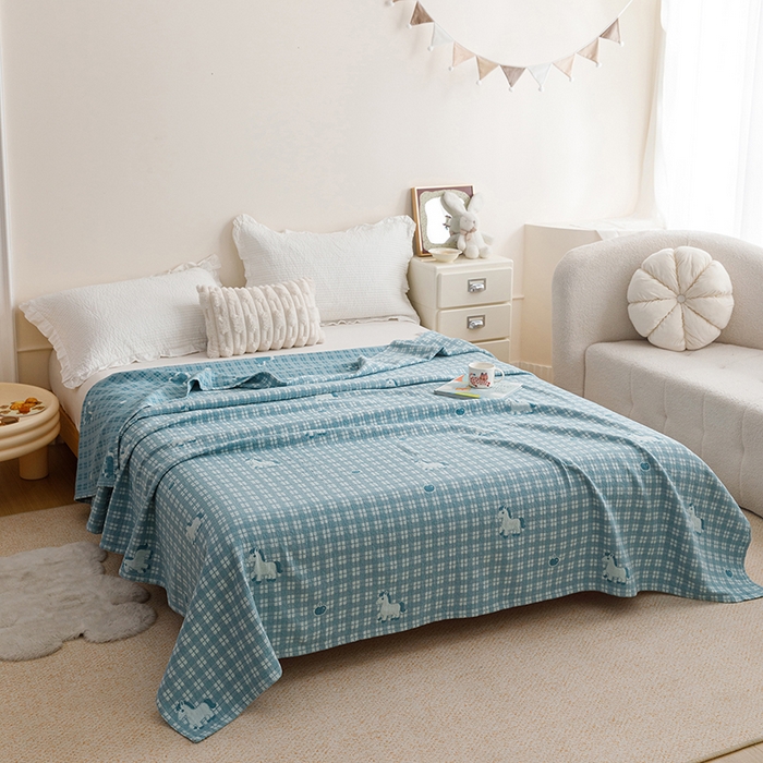 91家纺网 家纺一手货源 找家纺 悦然毛巾被 2026新款色织水洗棉盖毯安心棉床盖全棉纱布毛巾被夏被夏凉被空调被 蓝格萌马