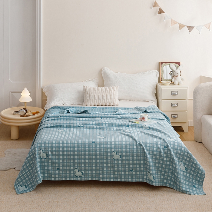 91家纺网 家纺一手货源 找家纺 悦然毛巾被 2026新款色织水洗棉盖毯安心棉床盖全棉纱布毛巾被夏被夏凉被空调被 蓝格萌马