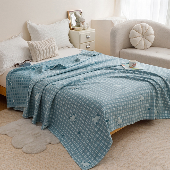 91家纺网 家纺一手货源 找家纺 悦然毛巾被 2026新款色织水洗棉盖毯安心棉床盖全棉纱布毛巾被夏被夏凉被空调被 蓝格萌马