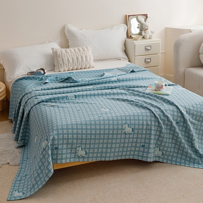 91家纺网 家纺一手货源 找家纺 悦然毛巾被 2026新款色织水洗棉盖毯安心棉床盖全棉纱布毛巾被夏被夏凉被空调被 蓝格萌马