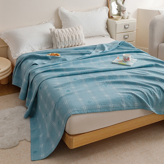 91家纺网 家纺一手货源 找家纺 悦然毛巾被 2026新款色织水洗棉盖毯安心棉床盖全棉纱布毛巾被夏被夏凉被空调被 蓝格星芒